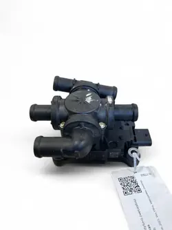 Bomba de circulação Webasto Audi Q8 e-tron OEM 4KE963375R