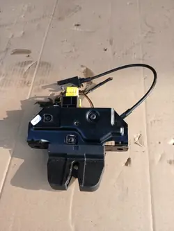 Cerradura de portón trasero eléctrica OEM para Opel Vectra C Sedán