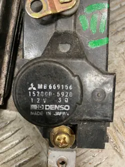 Zentralverriegelungsaktuator Mitsubishi Pajero II OEM MB669156