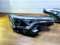 TOYOTA CHR CH-R Faro Delantero Derecho 81130-F4030-00