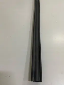 Motorhukspackning OEM 8305472 för Peugeot 2008 II