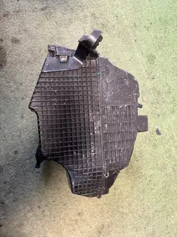 Boîtier de filtre à air Dacia Lodgy 1.5D 165001258R