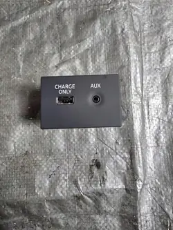 Audi AUX-aansluiting OEM 4G0035726A - Gebruikt origineel onderdeel