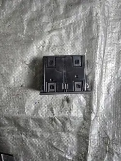 Prise AUX Audi OEM 4G0035726A - Pièce d'origine d'occasion