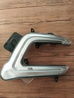 Renault Captur Tagfahrlicht OEM 266007846R Rechts Halogen