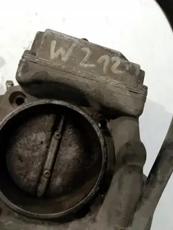 Corps de papillon Mercedes-Benz A2721412225 VDO OE