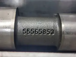 OEM 55565668 55565853 Arbres à Cames & Couvre-Soupape