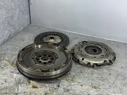 MERCEDES SLK R172 W172 W204 1.8 B CGI Kaksimassavauhtipyörä A0232509601