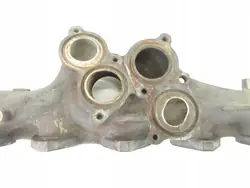 Pakoputken keräin OEM 8508173 BMW N57 moottoriin
