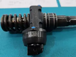 Begagnad Seat OEM 0414720038 038130073AK pump