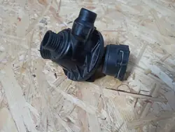 BMW Termostaattiletku OEM 2394968 - Käytetty