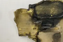 Moottorin kansi MERCEDES-BENZ CLK (C209) A2035201823