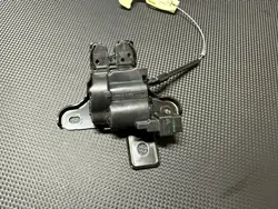 Takaluukun lukko Ford Mustang MK6 OEM FR3B6343282BA