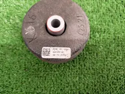 Amortiguador de vibraciones BMW 6897637 para F40 - Usado