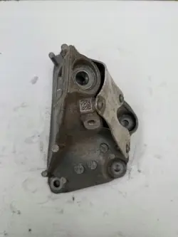 Motorfäste OEM 9895922 Höger Sida för BMW