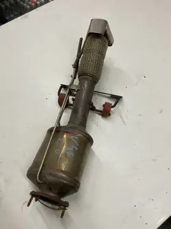 Catalizador Volvo OE 32242441 usado