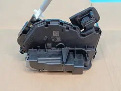 VÄNSTER BAKDÖRRSLOCK SKODA KODIAQ 2022 OEM 5TA839015Q