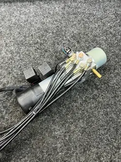 Bomba de teto Peugeot 206 CC Cabrio OEM 9639025080