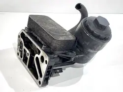 Öljynsuodattimen Pohja OEM 070115389B VW Touareg 2.5