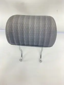 OEM 104196 Takapenkin päänoja Mercedes W124