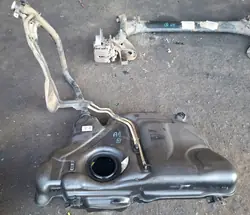 Audi A1 8X Bränsletank OEM 6R0201021P - Begagnad