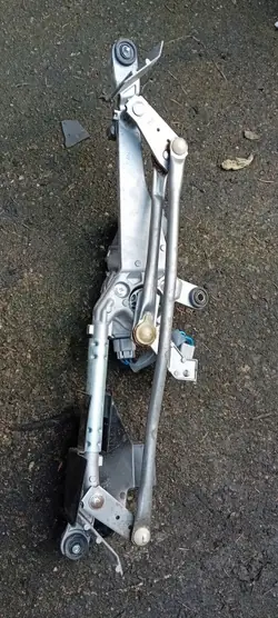 Vindrutetorkarmotor-mekanism OEM 53568902 Fram Nissan Note