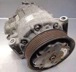 Ilmastointikompressori VW Golf 5 1.4 16V