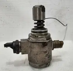 Kraftstoffpumpe Audi / Skoda / Seat / Volkswagen - 03C127026C