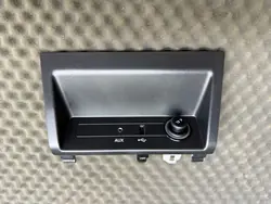 USB-pistorasia OEM 8V0857367A Skoda Fabialle