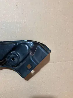 Scheinwerferhalterung OEM 7N0805931 Links Vorne Volkswagen