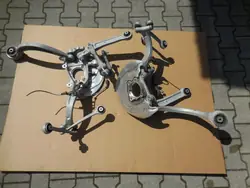 AUDI A4 A5 Mozzo sterzante destro con bracci di controllo OEM 8W0407242F