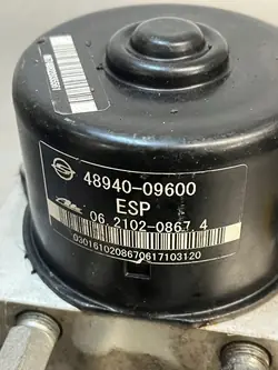 Pompe ABS OEM 48940-09600 pour SsangYong Kyron 2.0 XDI