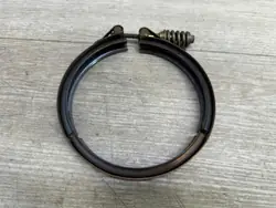 Porsche Pakoputken pidike OEM 9A725372500 - Käytetty