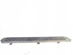 Estribo esquerdo OEM 377782 Nissan Pathfinder R51