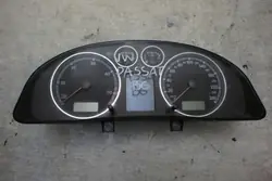 Cuentakilómetros VW Passat B5 OEM 3B0920849A Usado