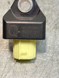 Capteur airbag OEM 98231FL010 pour Subaru XV 2019