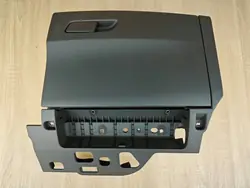 Hansikaslokero OEM 8W1880302 Audi A4 B9 A5 F5