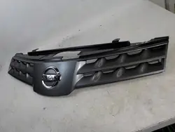 Grille de radiateur Nissan OE OEM 623109U000 BEV