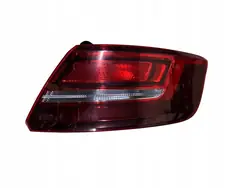 AUDI A3 8V4 SPORTBACK LIFT LÁMPARA TRASERA DERECHA 8V4945070