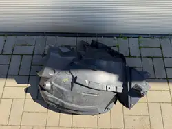 Mercedes-Benz GLK 09 Etuvasen pyöräkotelo
