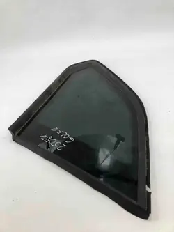 Vitre latérale droite arrière VW OEM 43R01351