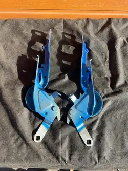 Dobradiça Capô Peugeot 208 II OEM 9823211580/1680