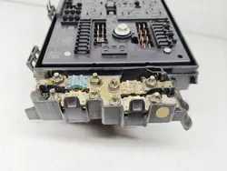 Módulo de Fusíveis OEM 13318784 para Opel Astra J 1.7 TDCI