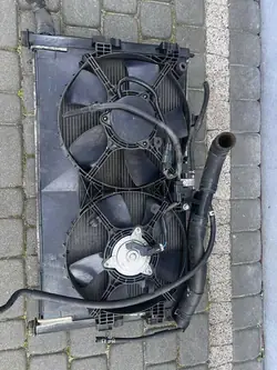 Kylare Peugeot 4007 2012 - / Automat