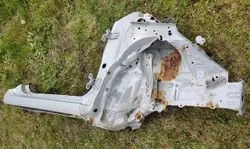 Pilar direito OEM słuporehdhgfe663888943 para Yaris II 3 portas