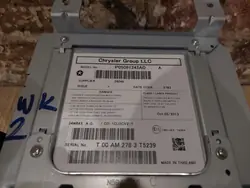 OEM 05091245AD CD-vaihtaja Jeep Grand Cherokee WK2:lle