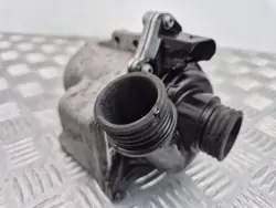 Vattenpump BMW 5 F10 F11