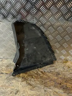 BMW E60 E61 Left Wheel Arch Triangle 5171 7033753