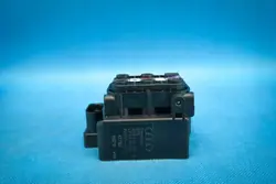 Audi Pneumatiikkaventtiiliryhmä OEM 4H0616013A Käytetty