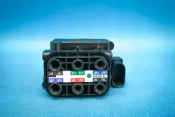 Audi Pneumatikventilgruppe OEM 4H0616013A Gebraucht
